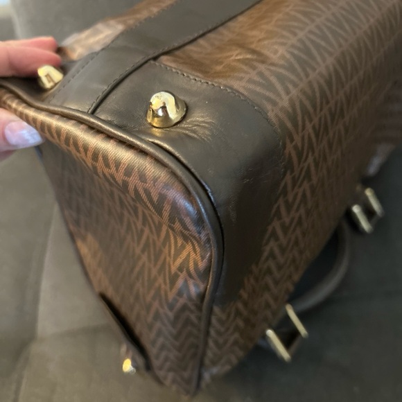 Authentic Mario Valentino Vintage Brown Boston 1970s Handbag W11.5 X 12.5H X 6.5 - Picture 3 of 12